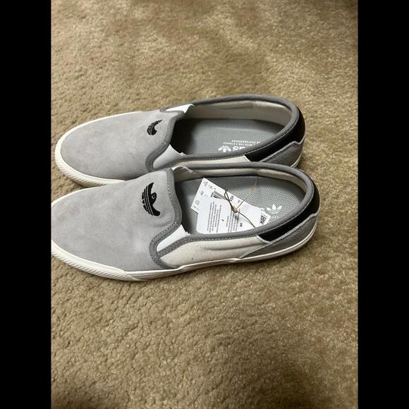 Adidas men shoes unused size 10.5 - Picture 5 of 5